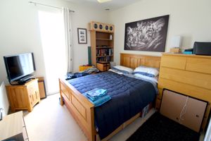 Bedroom- click for photo gallery